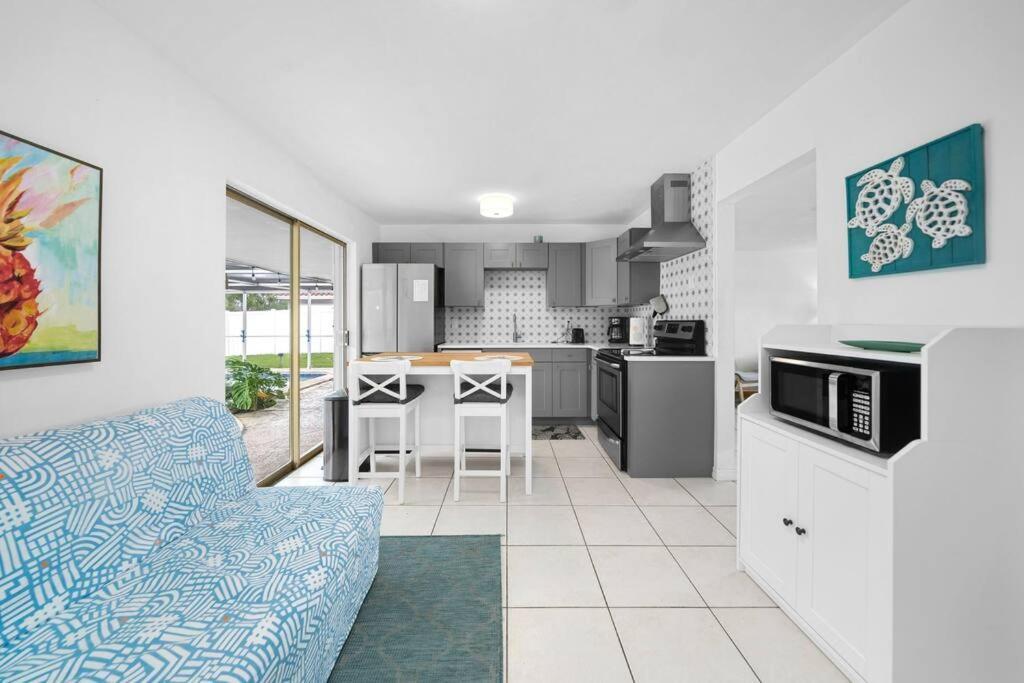Modern Waterfront Home On Canal With Pool Fort Lauderdale Zewnętrze zdjęcie